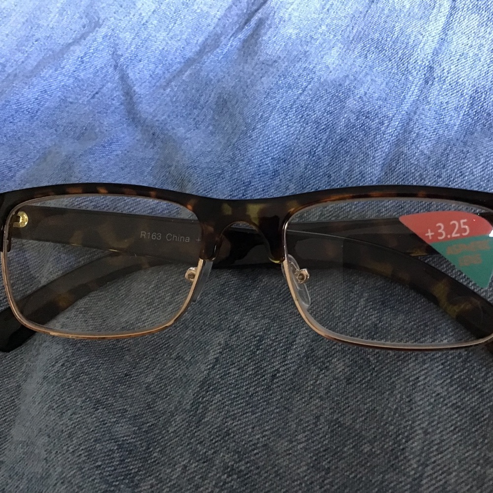 Readers.  Brown tortoise 3.25. New